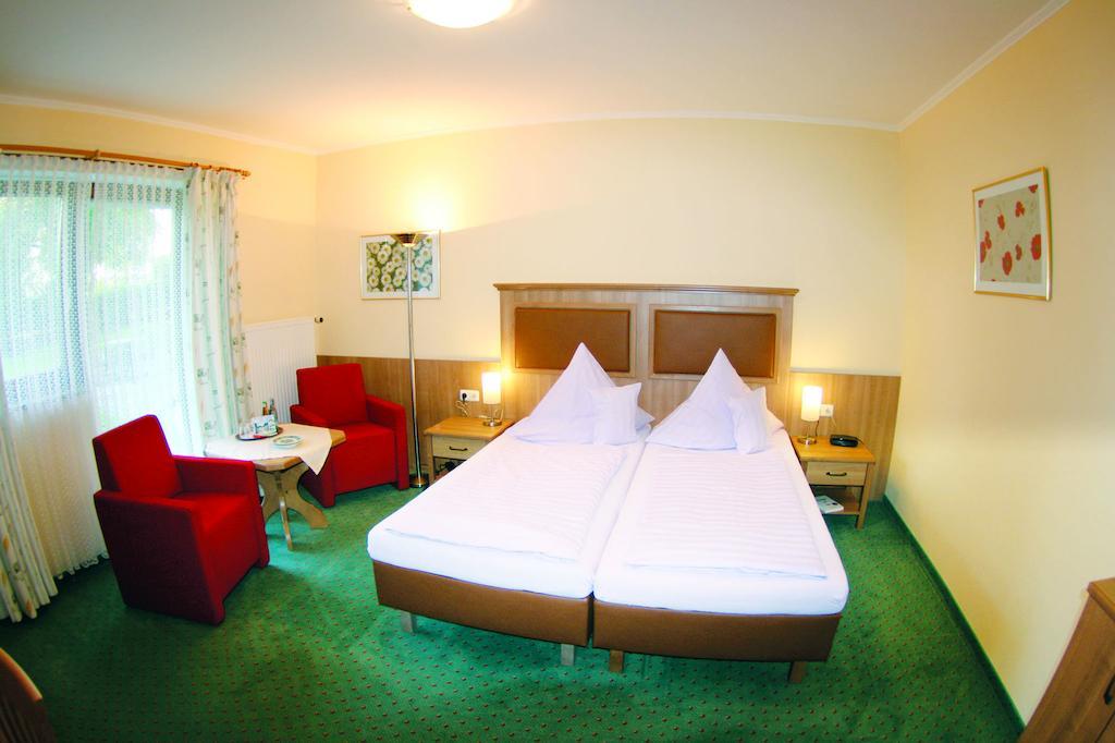 Hotel Garni Hubertushof Bad Füssing Værelse billede